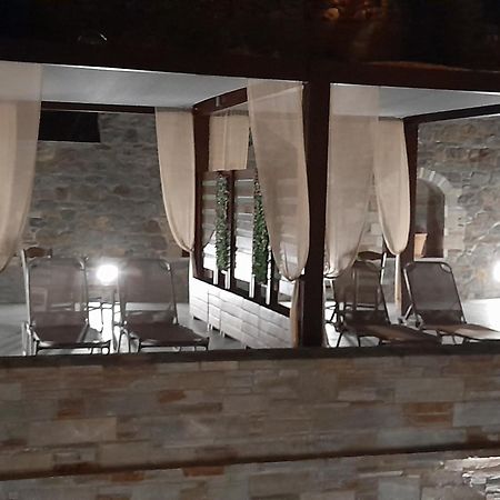 Alisachni Apartment Kini ภายนอก รูปภาพ